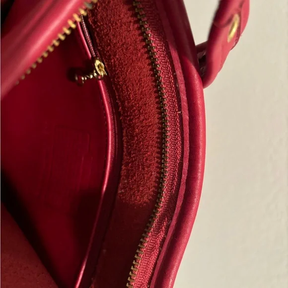 COPY - COACH Like Red Leather Crossbody Carrier - Picture 4 of 6